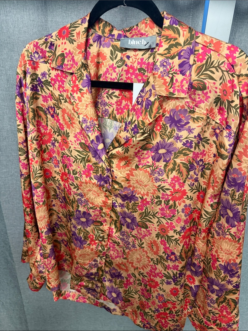 blue. Floral Button-Up Blouse in Peach with Pink & Purple Print